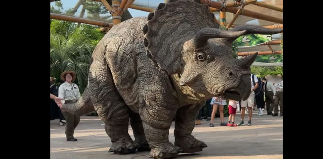 USJ 恐竜グリーティングのトリケラトプス