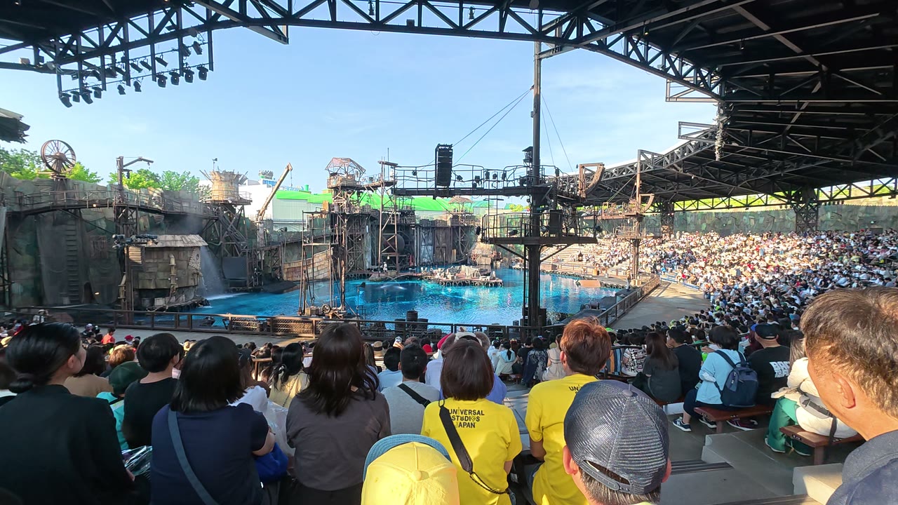 ウォーターワールドのショー会場